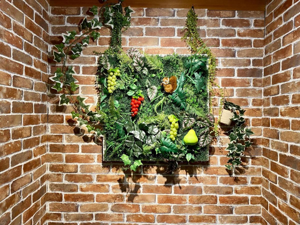 Hotel Jungle Fun Fun Osaka Exterior photo