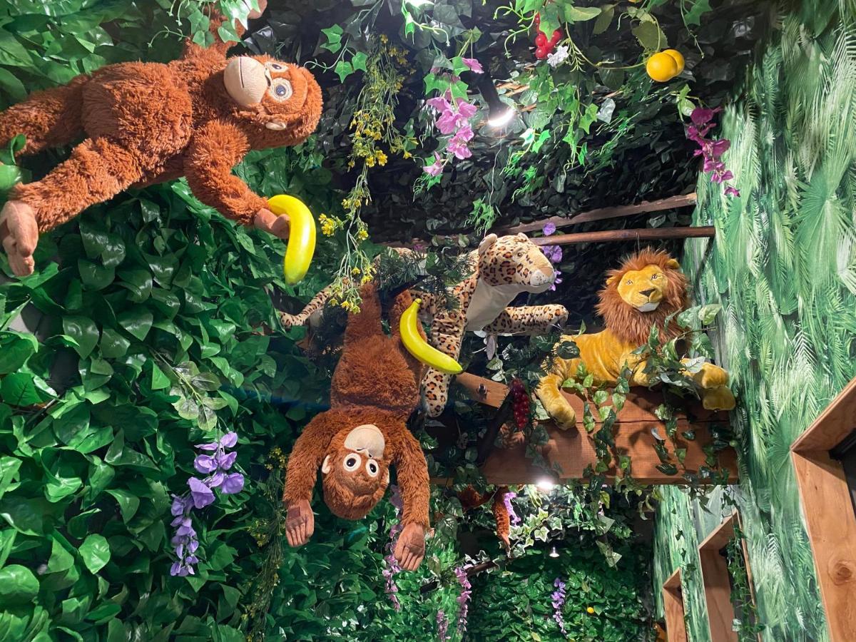 Hotel Jungle Fun Fun Osaka Exterior photo